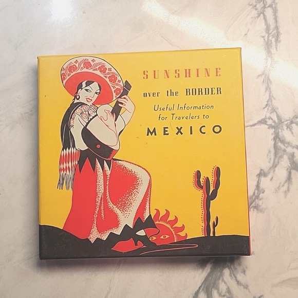 Rosanna Inc Vintage Travel Come Fly With Me Series 6" Trinket Tray in Gift Box - Picture 3 of 8